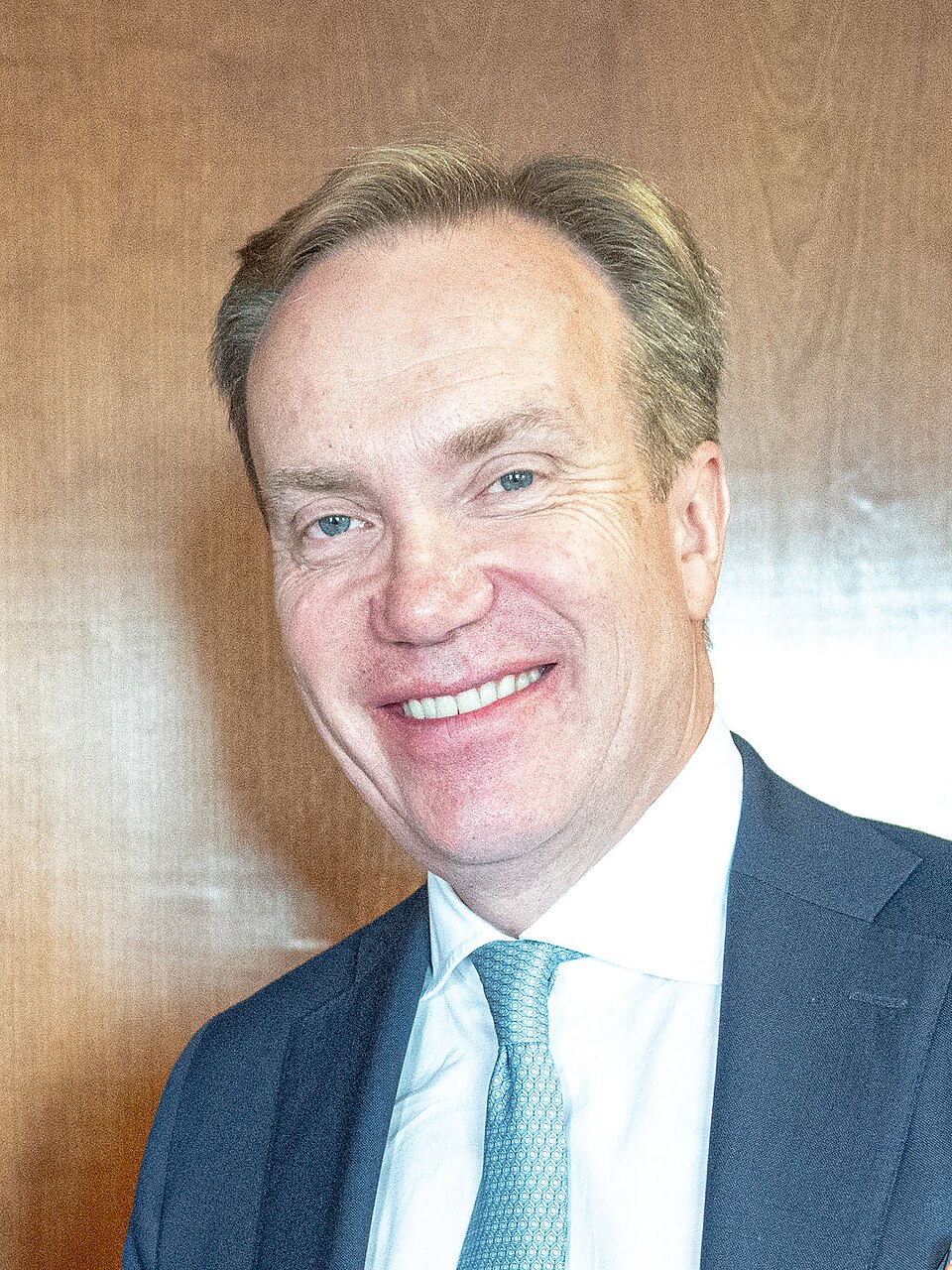 Epstein Fallout: Brende's WEF Departure and the Scandal's Reach